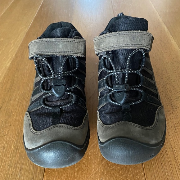 Keen Leather Waterproof Junior Walking Shoes - Picture 1 of 7